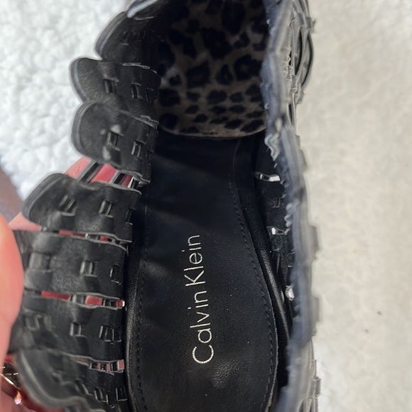 Calvin Klein Rayven Leather Bootie 6 1/2 - Picture 8 of 8